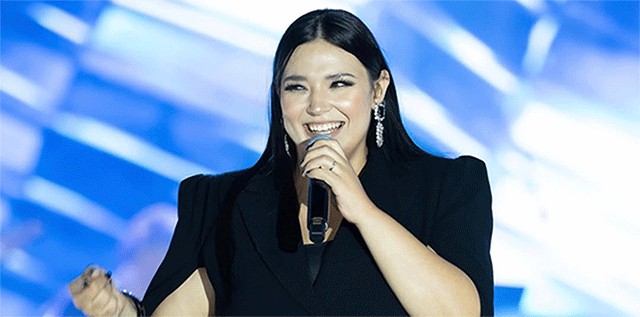 Tuğçe Kandemir... EŞİNİN MEMLEKETİNDE SAHNE ALDI; 'DİYARBAKIR GELİNİ HOŞGELDİN'