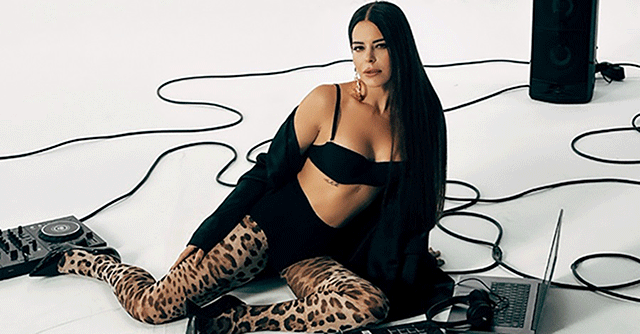 Simge... 3. STÜDYO ALBÜMÜ MÜZİKSEVERLERLE BULUŞTU!