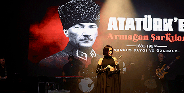 Melek Mosso... ATATÜRK’E  ARMAĞAN ŞARKILARLA HARBİYE’DE!