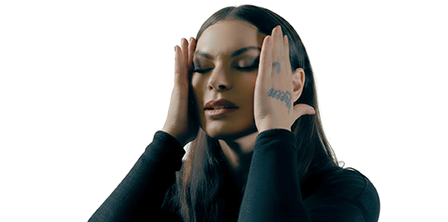 Nez... SÜRPRİZ DUYGUSAL ŞARKI!