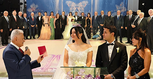 Nurcan Yıldız - Berke Sevigen... GÖRKEMLİ DÜĞÜN; TÜRKİYE MOZAİĞİ EŞLİĞİNDE EVLENDİLER!