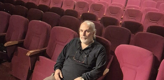 Tarihi Şişli Tiyatrosu... SANATA DESTEK; KİRASINI YARIYA İNDİRDİ!