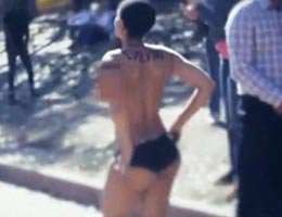 özel haber.../Erkyah Badu...KENNEDY'İN VURULDUĞU YERDE ÇIRILÇIPLAK SOYUNDU!....