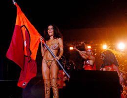 Sabrina Ferilli...ROMA ŞAMPİYON OLURSA YİNE SOYUNACAK!...