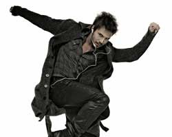 Onur Kırış... İLK SOLO ALBÜMÜ "5 YILDIZLI" İLE YOLA DEVAM EDİYOR!