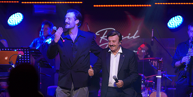 Selami - Lider Şahin... BABA OĞUL AYNI SAHNEDE!