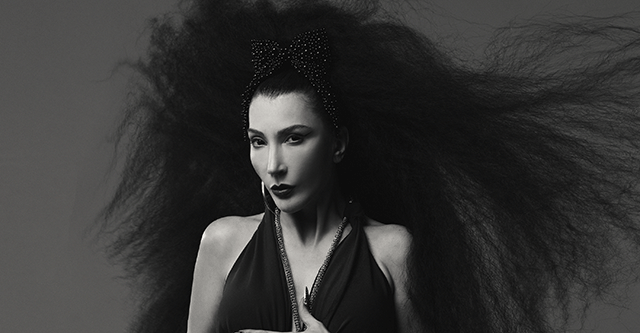 Hande Yener... SENFONİ ORKESTRASI EŞLİĞİNDE UNUTULMAZ SEZEN ŞARKILARI!