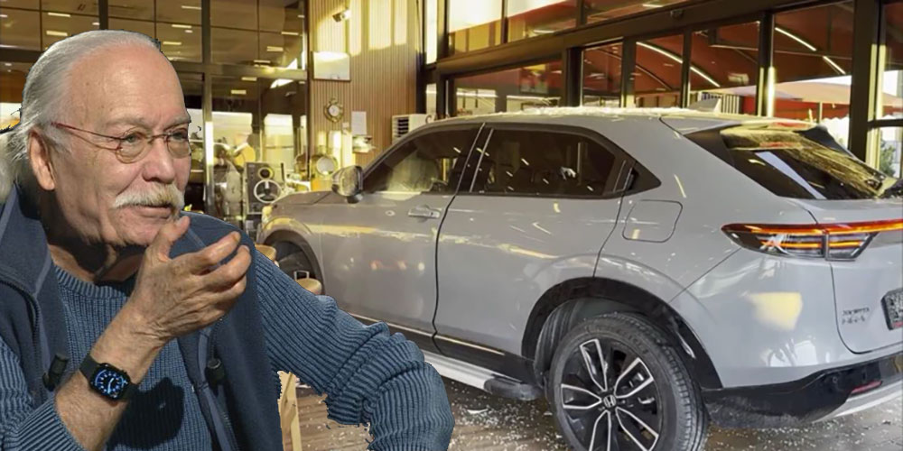 Cahit Berkay... ARABASIYLA RESTORANA GİRDİ!