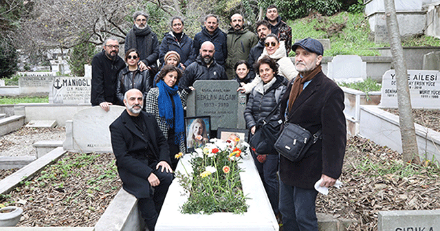 Ayla Algan... VEFATININ 2. YILINDA MEZARI BAŞINDA ANILDI!