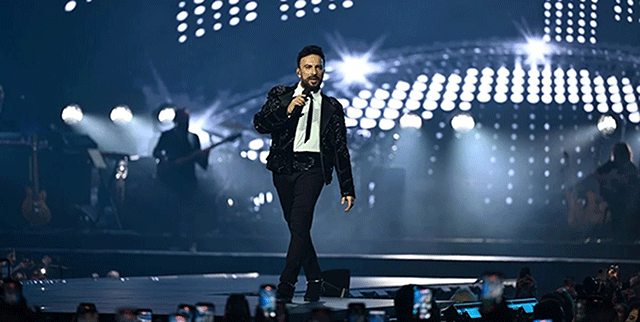 Tarkan... 7 YILLIK HASRETİ BİTİRDİ!