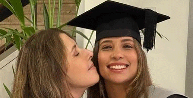 Nilüfer... KIZININ MEZUNİYET GURURU!