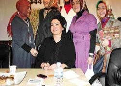 İkbal Gürpınar... "MODERN KAPALIYIM, EKMEK PARAM!"