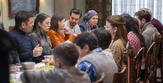 Gönül Dağı... HERKES BİR SOFRA ETRAFINDA TOPLANIR!