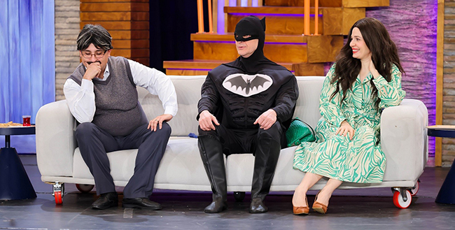 Güldür Güldür Show... YARASA ADAM MESUT TÜRK KIZINA AŞIK OLURSA!