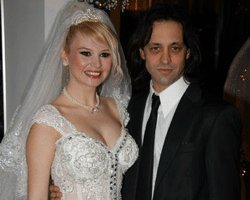 Seçkin Piriler... DAHA FAZLA İNKAR EDEMEDİ, "HAMİLEYİM" DEDİ!