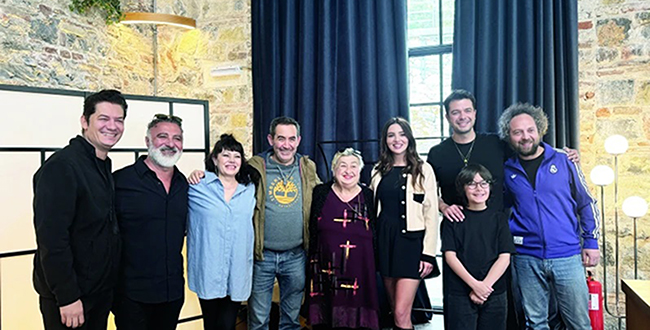 Efsane Geri Dönüyor: Dondurmam Gaymak... OKUMA PROVASI BEYKOZ KUNDURA FABRİKASI’NDA YAPILDI!