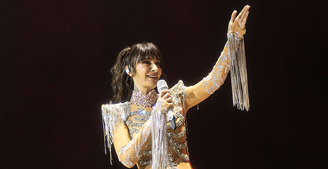 Sıla... ’KAFA YÜKSEK, KALP KIRIK’ ŞARKILARINI İLK KEZ CANLI OKUDU!