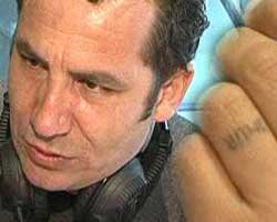 Ferhat Göçer... AŞKININ MÜHRÜNÜ PARMAĞINA KAZITTI!