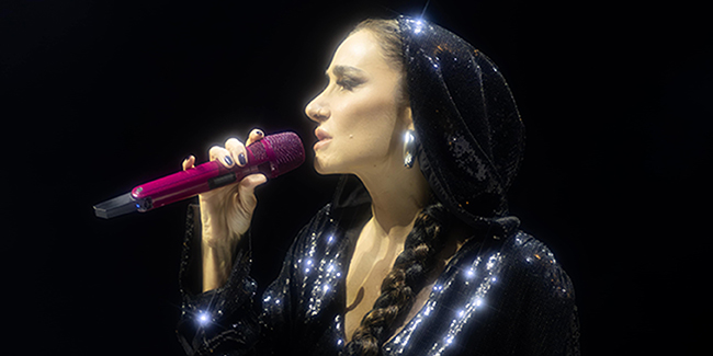 Sıla... ’KAFA YÜKSEK KALP KIRIK’ İLE ANADOLU’YU GEZİYOR!