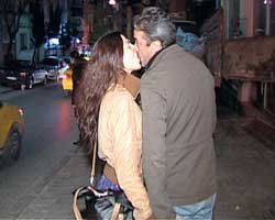 "Kurtlar Vadisi Pusu"... İKİNCİ ÖPÜŞME VAKASI!