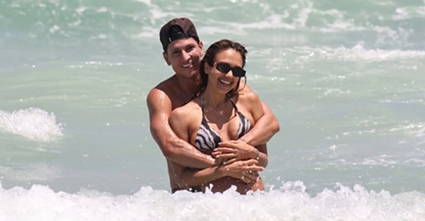 Jessica Alba... 17 YILLIK EVLİLİK BİTTİ, MUTLULUĞU MESLEKTAŞINDA BULDU!