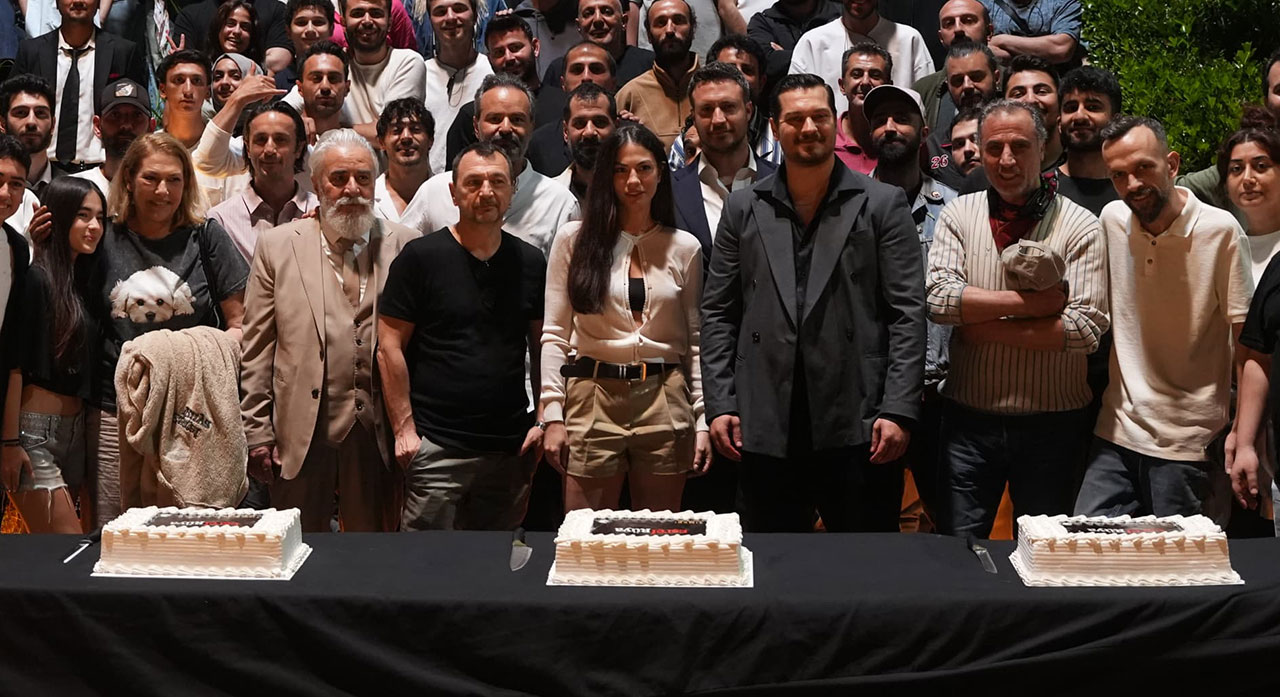 ‘Eşref Rüya’… SON SET GÜNÜNDE PASTA KESEREK VEDA ETTİ