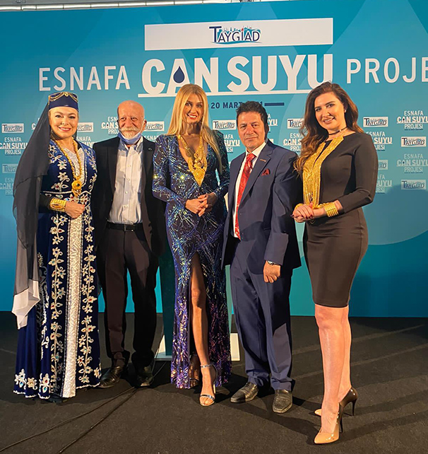 cansuyuprojesi-sanatci.jpg