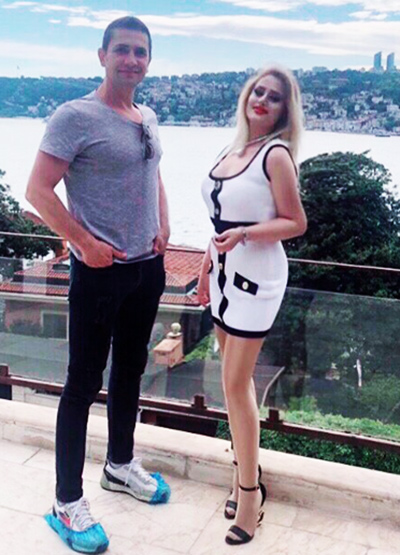 melisaozmen-emreasik.jpg