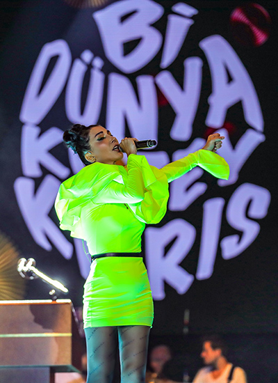handeyener-kibris-lefkosa-ataturk-stadyum.jpg