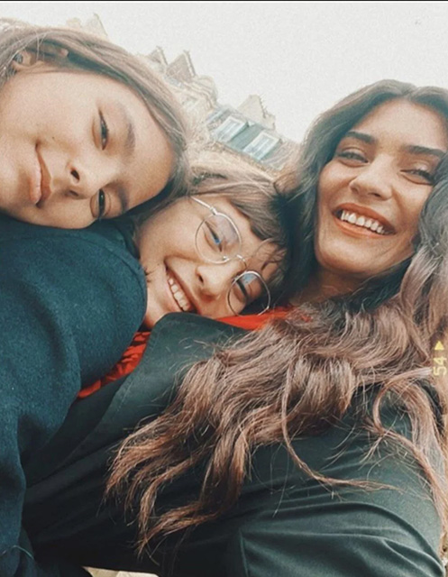 tubabuyukustun-kizlari.jpg