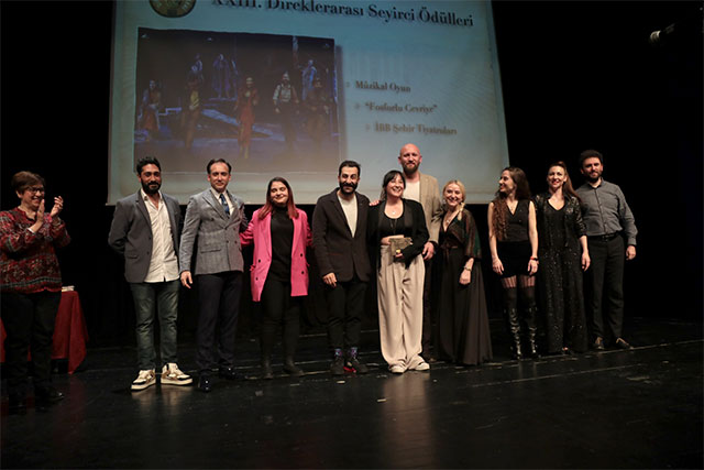 sehirtiyatrolari-odul1.jpg