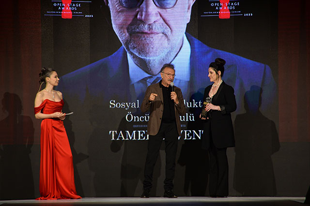 tamerlevent-odul.jpg
