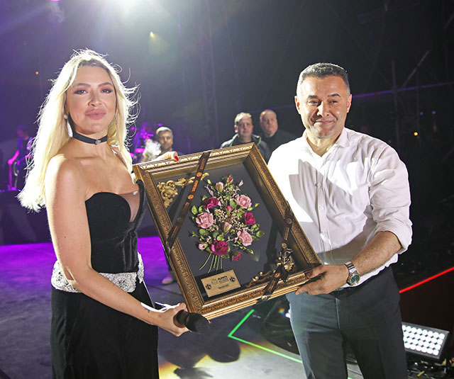 hadise-alanya3.jpg