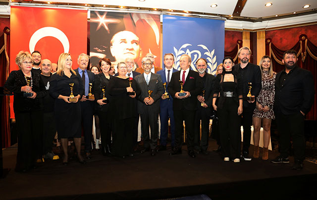 ismetkuntayodullerii-1.jpg