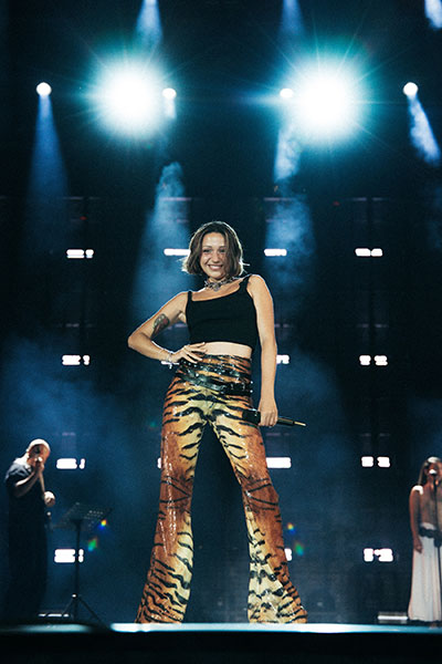 zeynep-bastik-baku-konser-4.jpg
