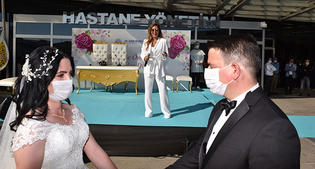 aslihunel_saglikcalisanidugun2.jpg aslihunel_saglikcalisanidugun2.jpg