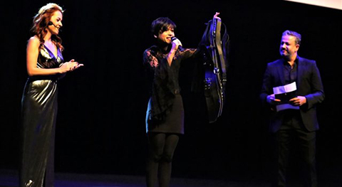 aydilge-kadin-cinayetlerine-tepki-gostermek-icin-12741605_8150_m.jpg aydilge-kadin-cinayetlerine-tepki-gostermek-icin-12741605_8150_m.jpg