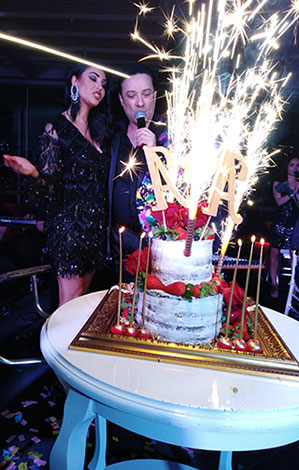 ayhan_ayla_asan_dogumgunu3.jpg ayhan_ayla_asan_dogumgunu3.jpg