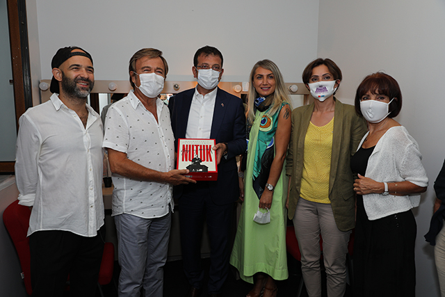 erolevgin_kulis1.jpg erolevgin_kulis1.jpg