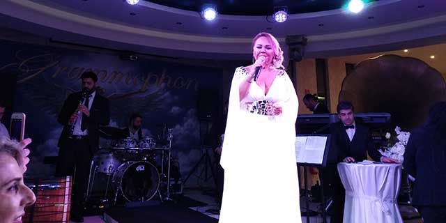 safiyesoyman_gramofon.jpg safiyesoyman_gramofon.jpg