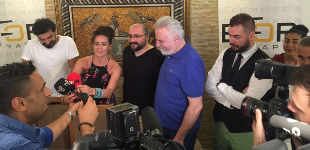 yakismetyanasip_tvfilmi_basin_topl.jpg yakismetyanasip_tvfilmi_basin_topl.jpg