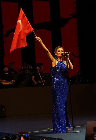 yildiztilbe_istiklalmarsi2.jpg yildiztilbe_istiklalmarsi2.jpg