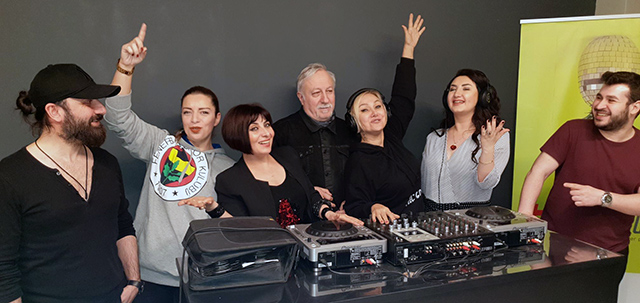 zelihasunal_meme_sarkisi_.jpg zelihasunal_meme_sarkisi_.jpg