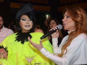 Bülent Ersoy ‘’Doğum Günüm’’ adlı unutulmaz eseri Linet ile birlikte seslendirdi.