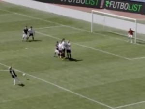 Burcu Esmersoy... YOK BÖYLE BİR FRİKİK!