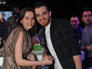 ELNUR MUHTEŞEM BİR PARTİYLE EUROVISION İÇİN GERİ SAYIMA BAŞLADI!